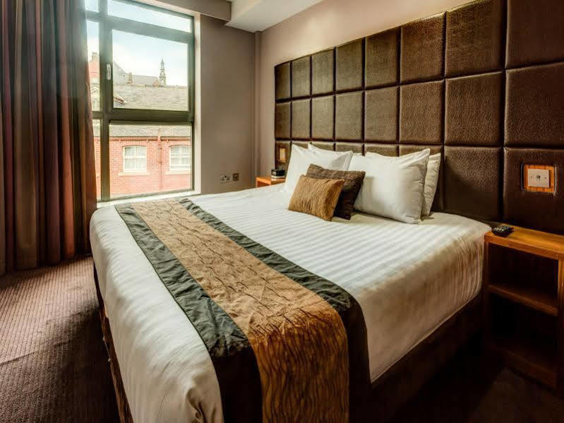 Roomzzz Leeds City Exterior foto