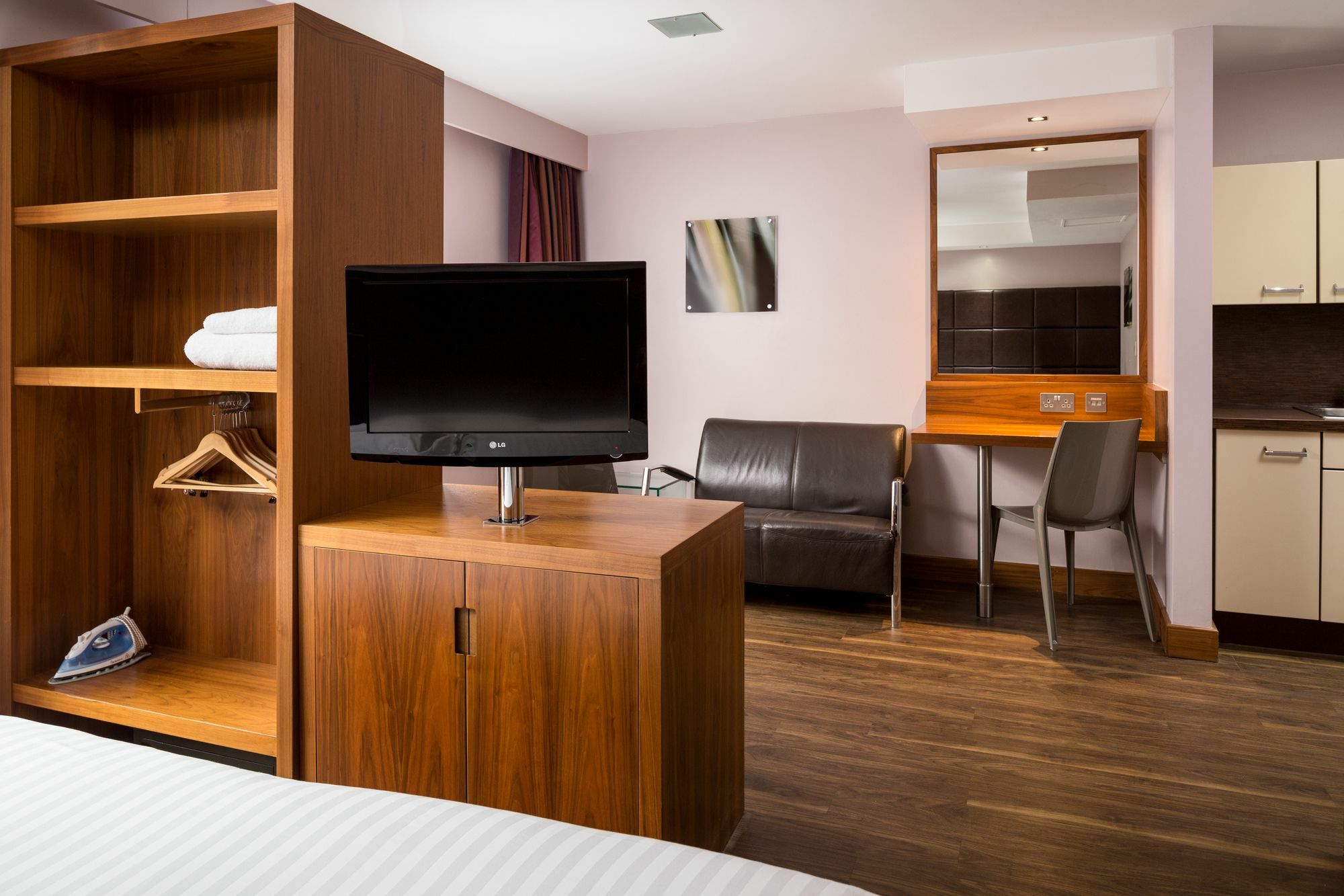 Roomzzz Leeds City Exterior foto